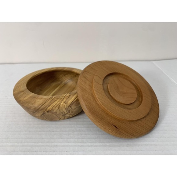 Olive And Cherry Wood Turned Bowl With Lid Handmade Centrepiece 5.5" - Picture 5 of 7